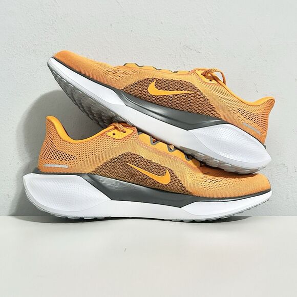 Nike NCAA Air Zoom Pegasus 41 “Tennessee” Men’s Size 10 Running Sneakers - Picture 6 of 8